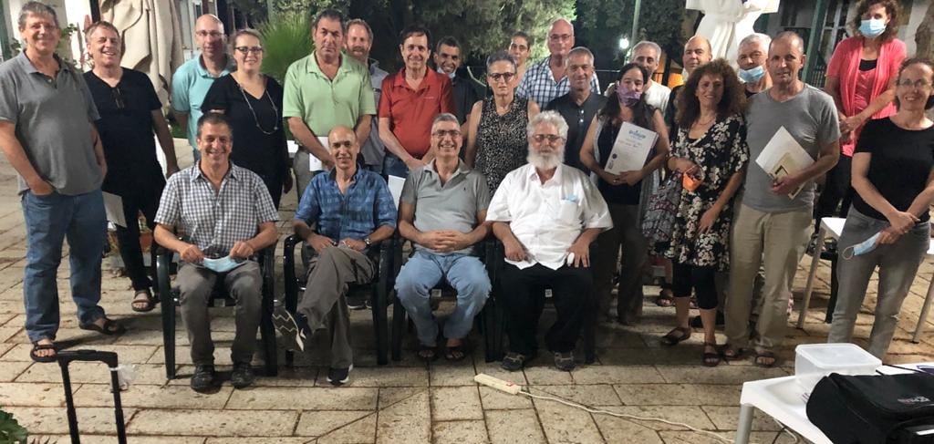 צוות מתנדבים פעמונים בקהילה טבעון